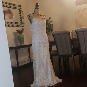 Creme sequin gown size women's 8